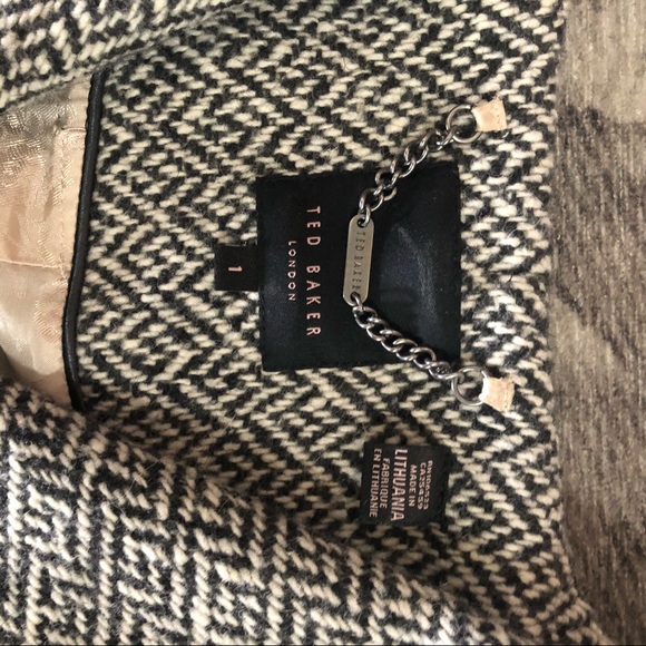 Ted Baker herringbone Coat size 1 Xs/Small - Picture 5 of 7